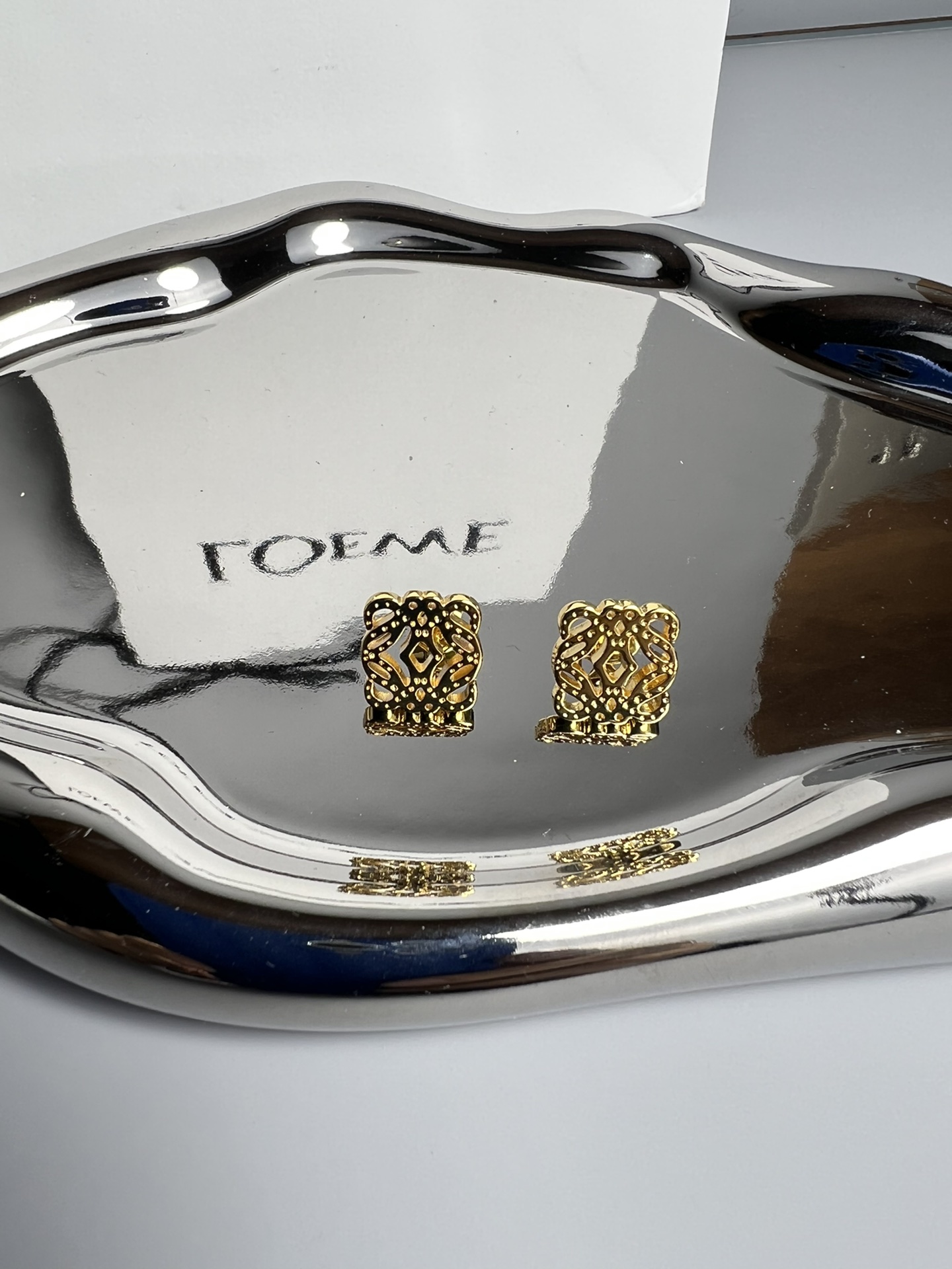 p250. Loewe’s classic design, simple atmosphere, elegance, brass 18k gold - 图片 2