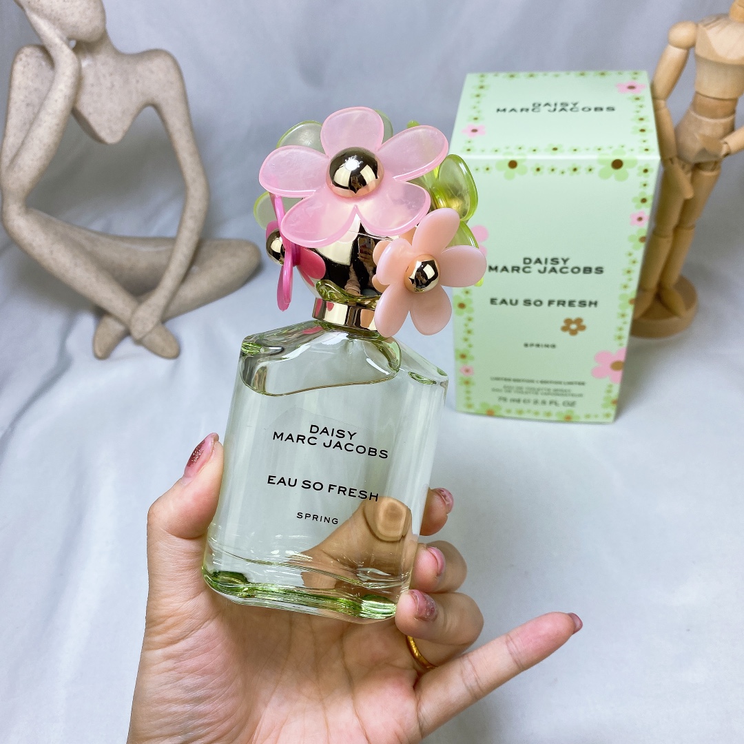 Daisy Marc Jacobs Eau So Fresh Spring Limited Edition - 75ml 2 i1645858405 2257 1