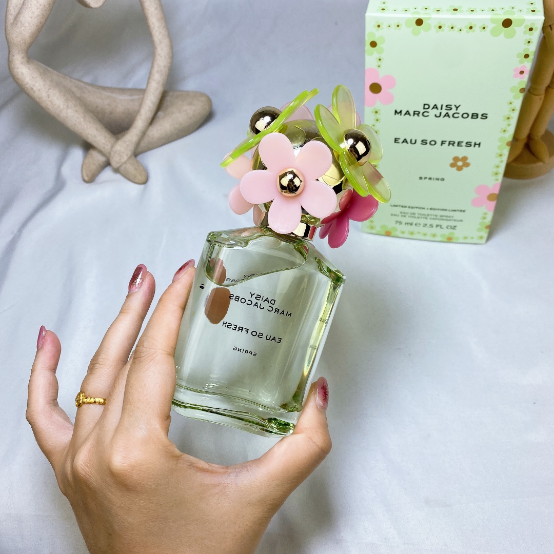 Daisy Marc Jacobs Eau So Fresh Spring Limited Edition - 75ml 4 i1645858405 537 3