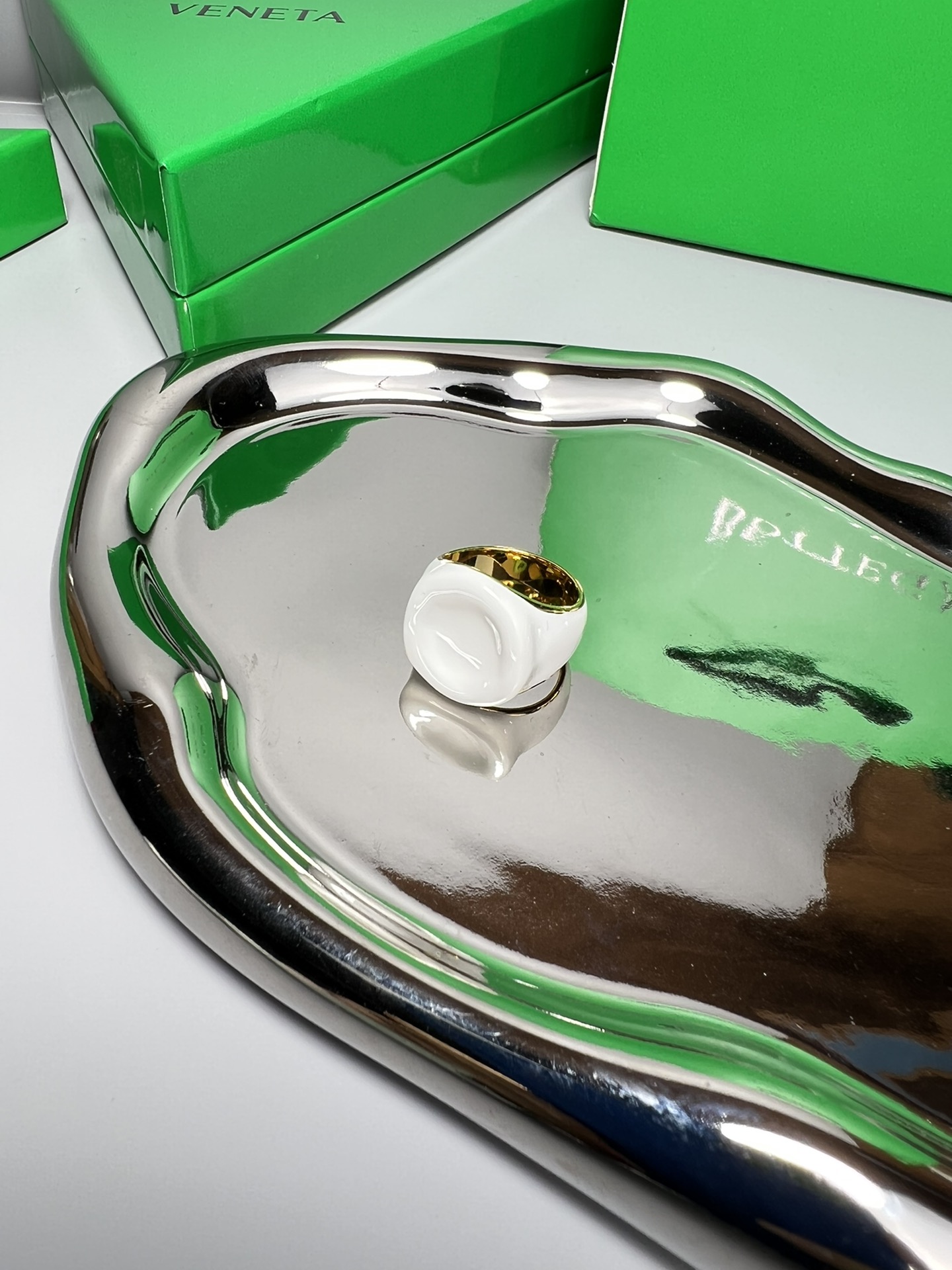 p220. BV hand-made white-coloured 18K silver ring - 图片 3