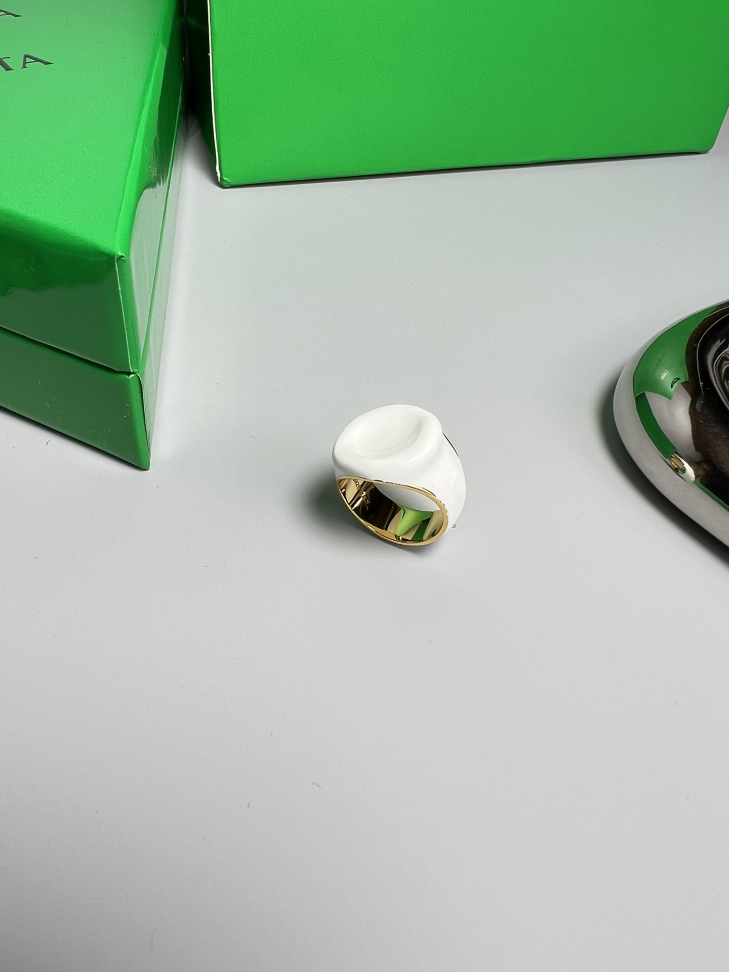 p220. BV hand-made white-coloured 18K silver ring - 图片 1