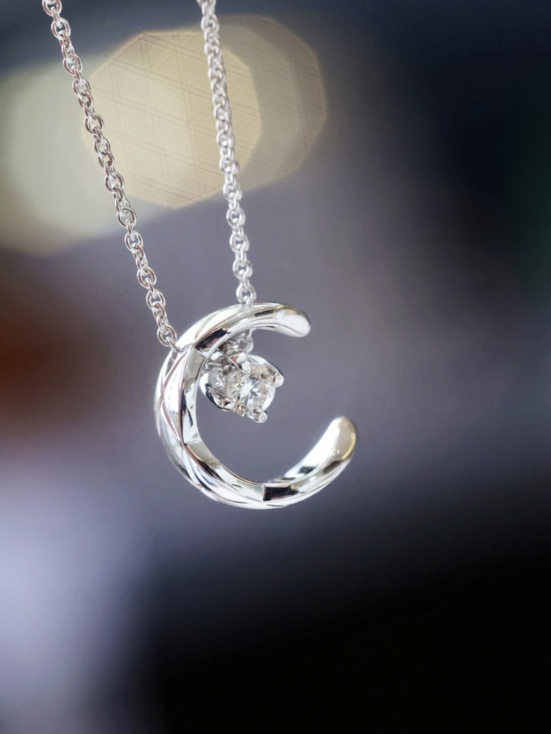 NO:102408,925 sterling silver Chanel new coco crush water ice moon series white gold necklace, Chanel necklace, chanel, necklace, pure silver19860909925纯银香奈儿新款coco crush水冰月系列白金色项链,香奈儿项链,chanel,necklace,pure silver,Jewelry