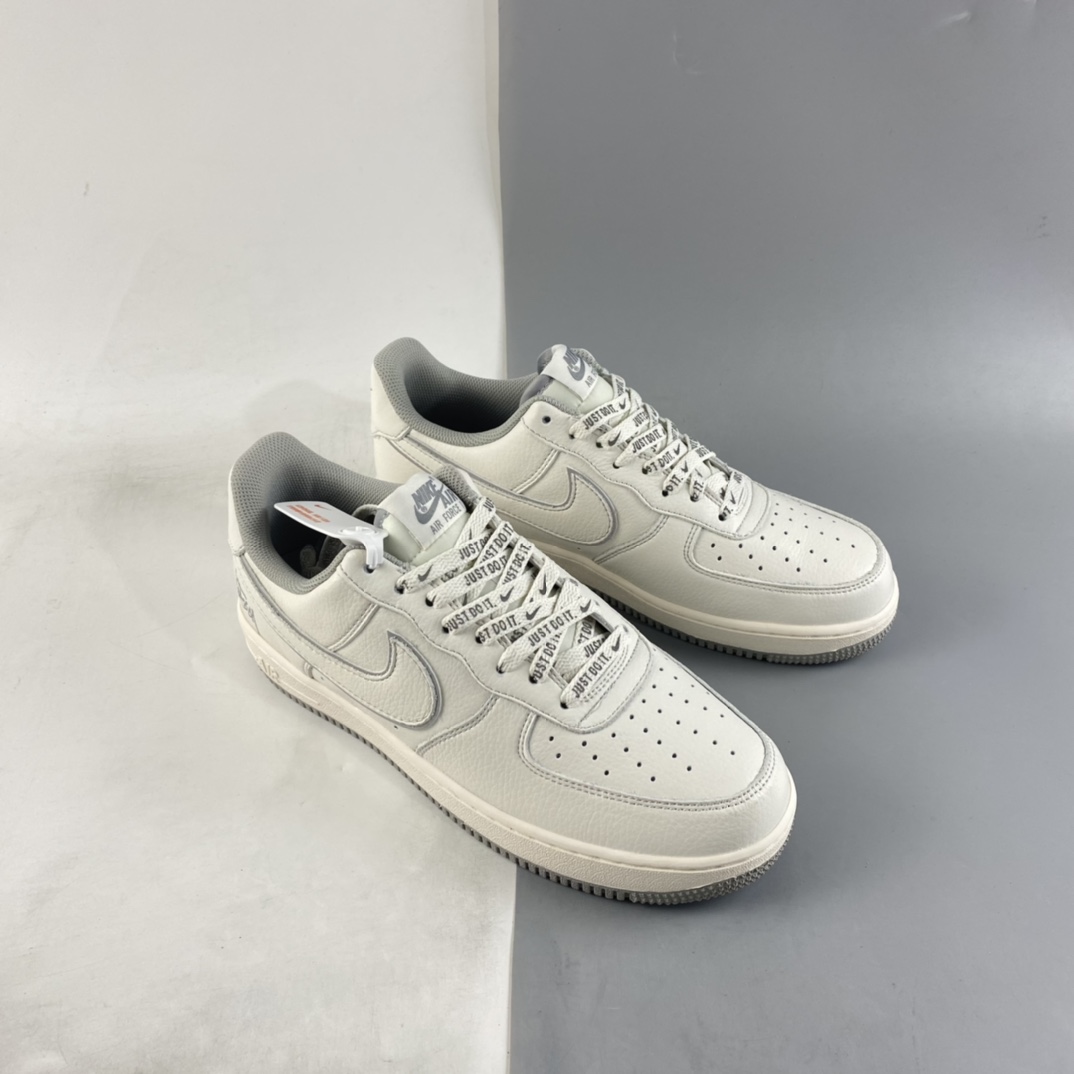 P260 Stussy x NIKE Air Force 1’07 Low 斯图西联名 空军一号米灰反光低帮休闲板鞋 UN1815-802