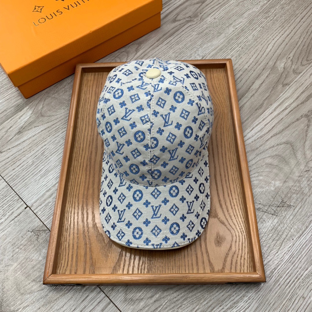 High-End Fashion Hats with Special Details in Oxford Material and Leather Accessories - 图片 1