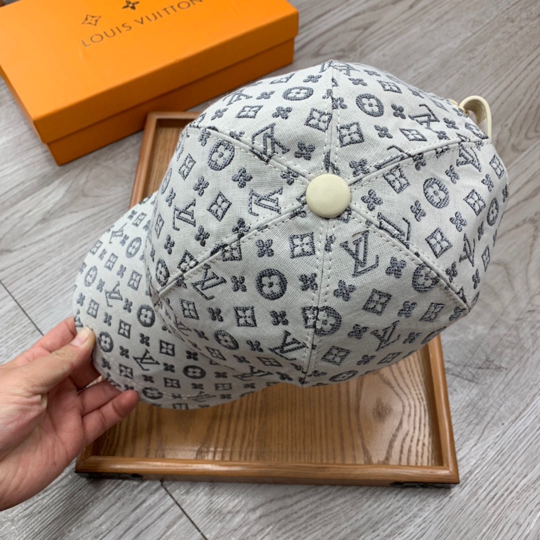 High-End Fashion Hats: Made with Heart, Oxford Material, and Special Details - 图片 8