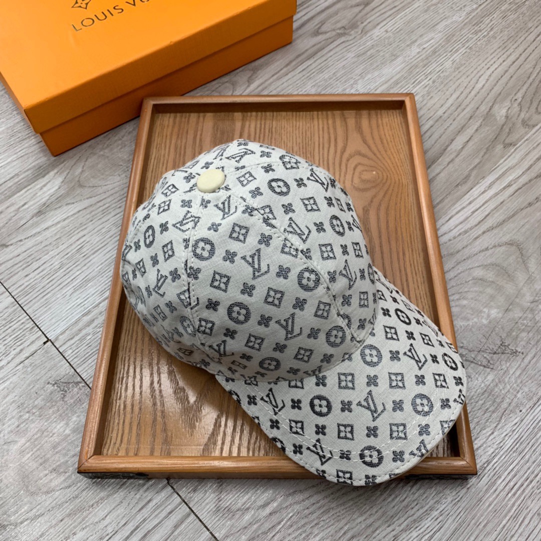 High-End Fashion Hats: Made with Heart, Oxford Material, and Special Details - 图片 3