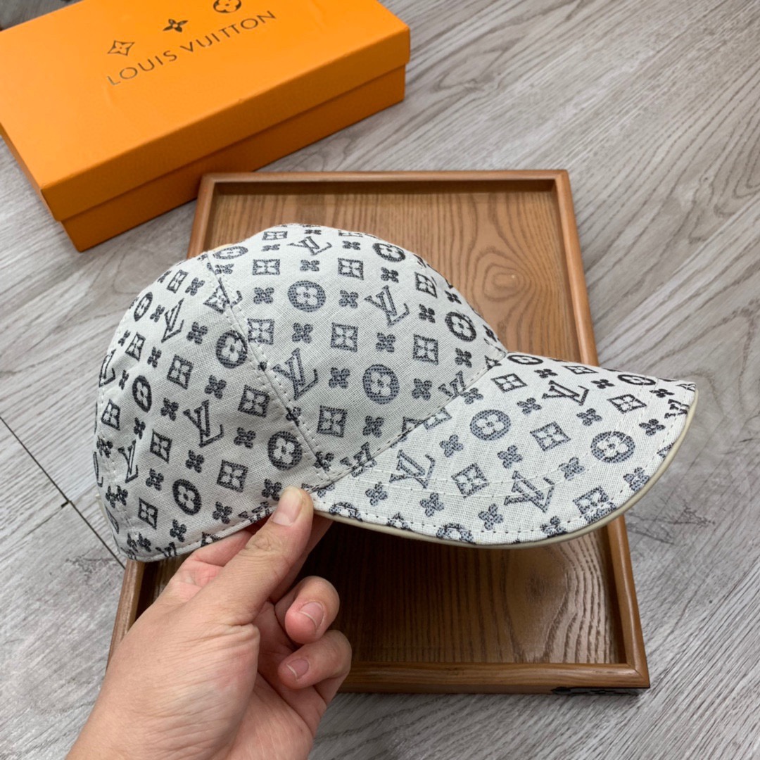 High-End Fashion Hats: Made with Heart, Oxford Material, and Special Details - 图片 5