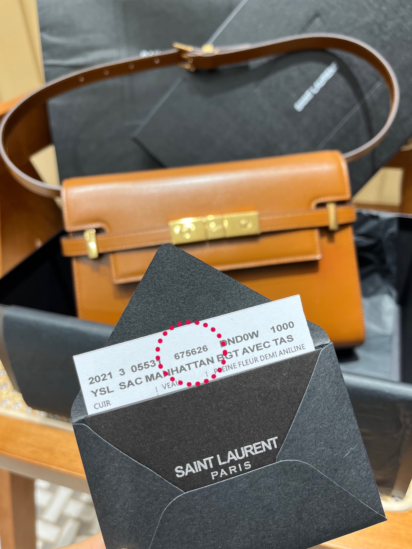 Saint laurent Ysl 𝙈𝙖𝙣𝙝𝙖𝙩𝙩𝙖𝙣 𝟮𝟰𝙘𝙢 小号法棍包 675626棕色