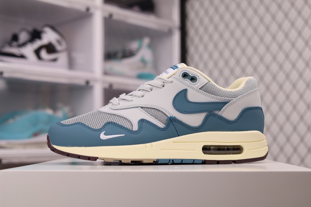 G5 公司级 Patta x Air Max 1“Aqua Noise” 初代复古气垫百搭休闲运动慢跑鞋。 男女同款。Nike携手来自荷兰阿姆斯特丹的街头品牌Patta,共同打造全新特别版Air Max 1经典穿搭素材