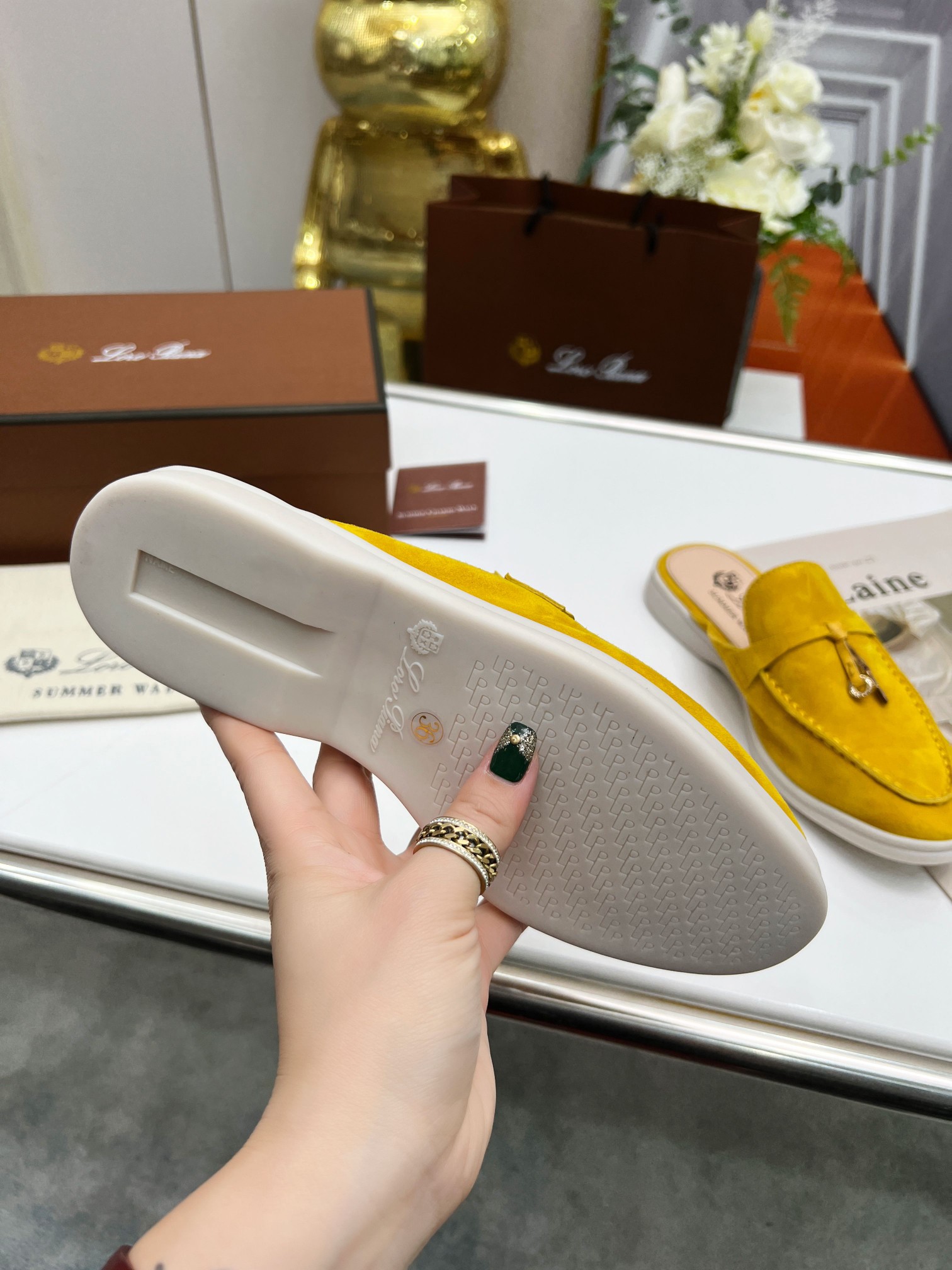 . Loro Piana * nivel superior auténtico comprar réplica original 1:1 fue fundada en solitario el 24 