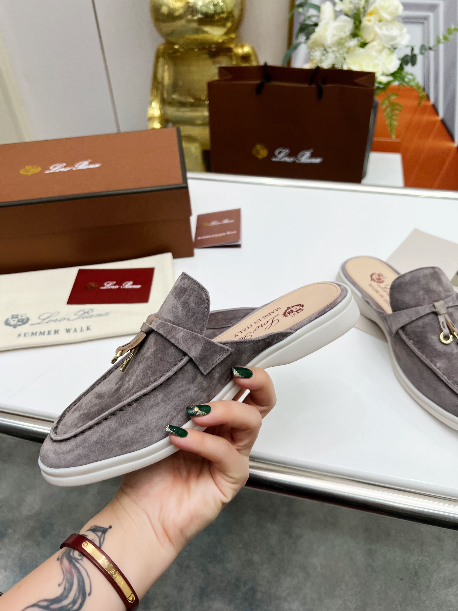. Loro Piana * nivel superior auténtico comprar réplica original 1:1 fue fundada en solitario el 24 