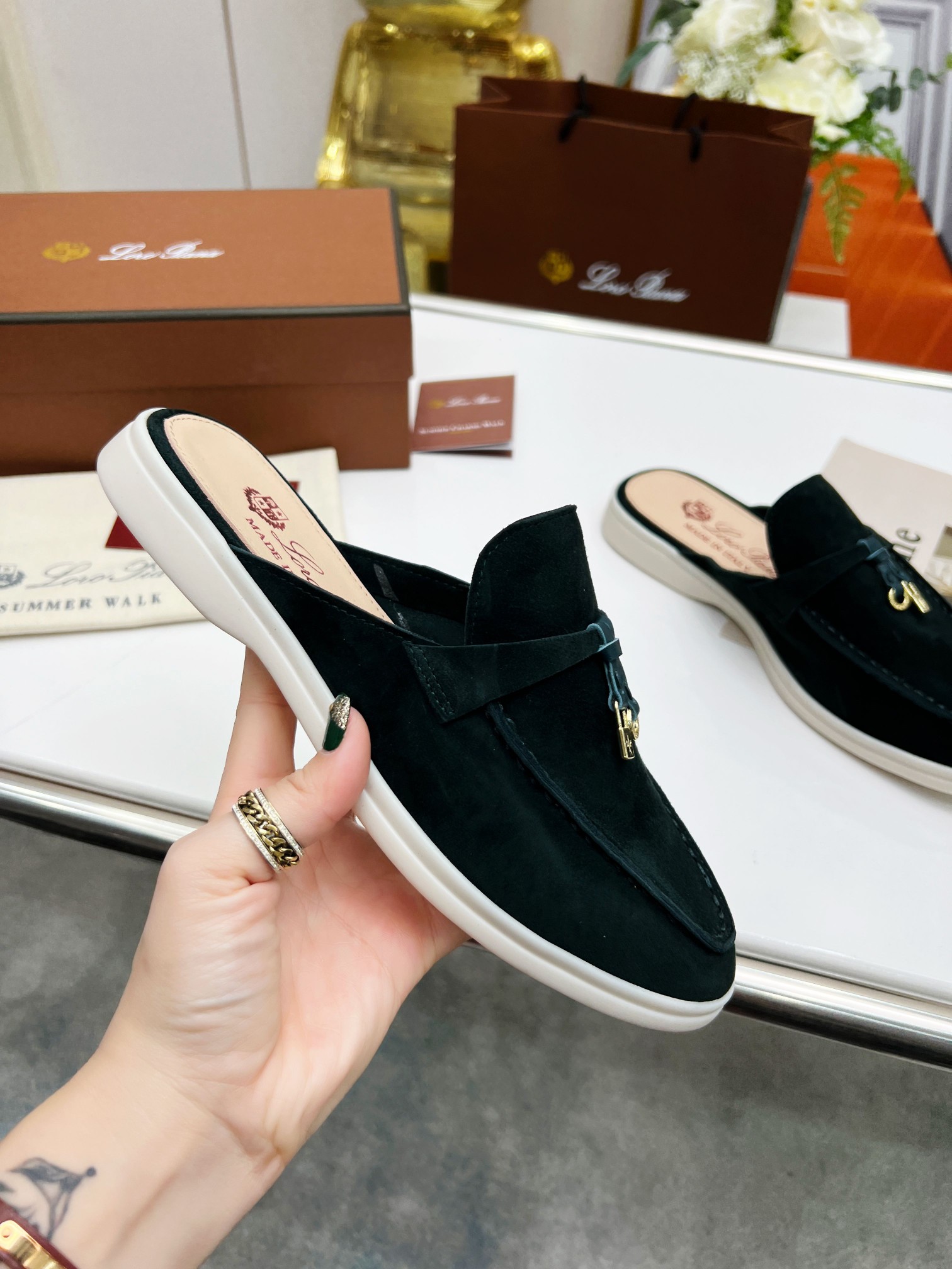 . Loro Piana * nivel superior auténtico comprar réplica original 1:1 fue fundada en solitario el 24 