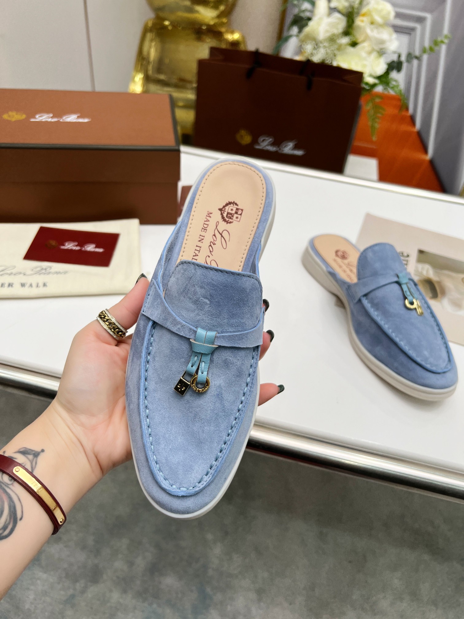 . Loro Piana * nivel superior auténtico comprar réplica original 1:1 fue fundada en solitario el 24 