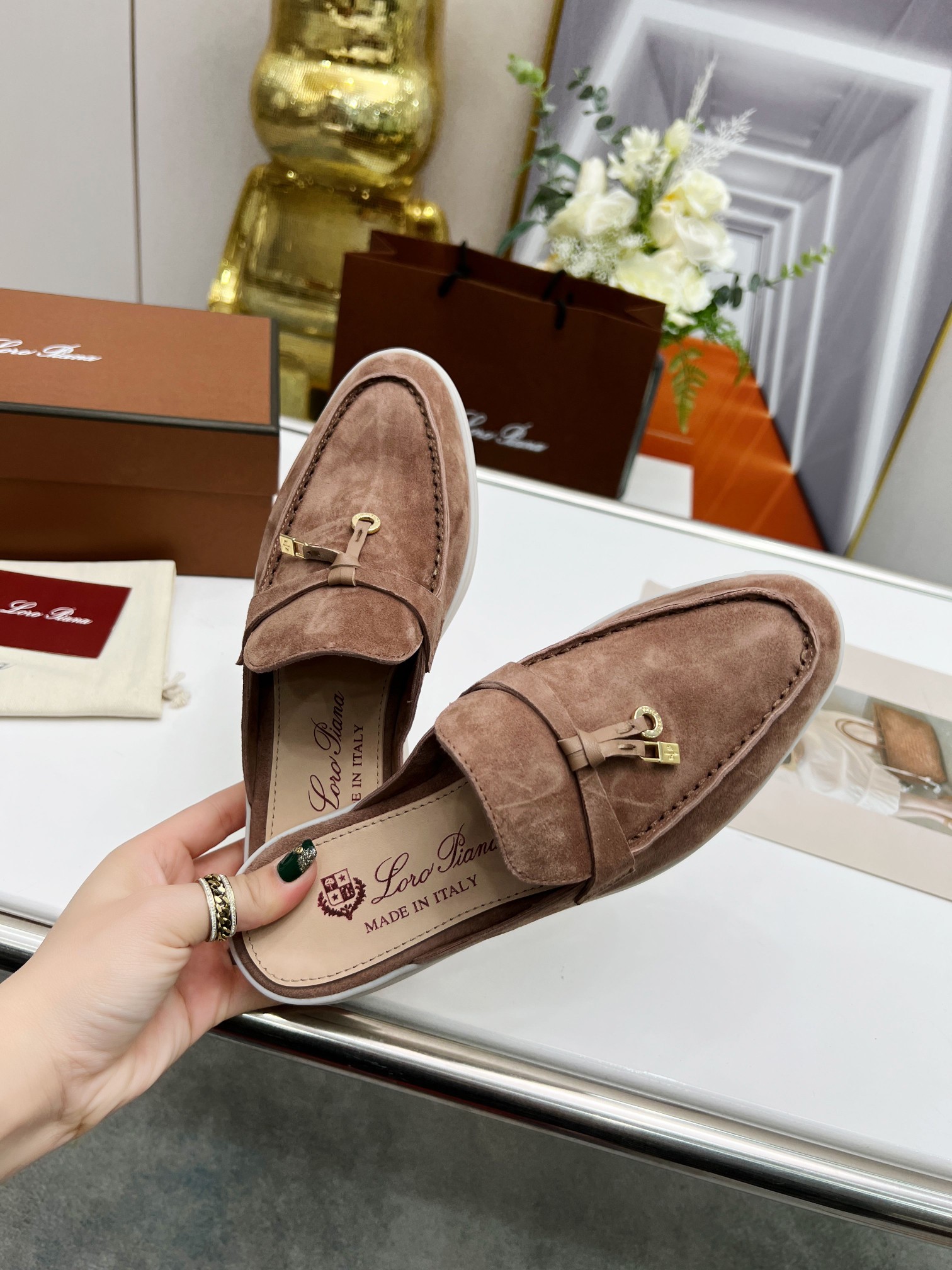 . Loro Piana * nivel superior auténtico comprar réplica original 1:1 fue fundada en solitario el 24 