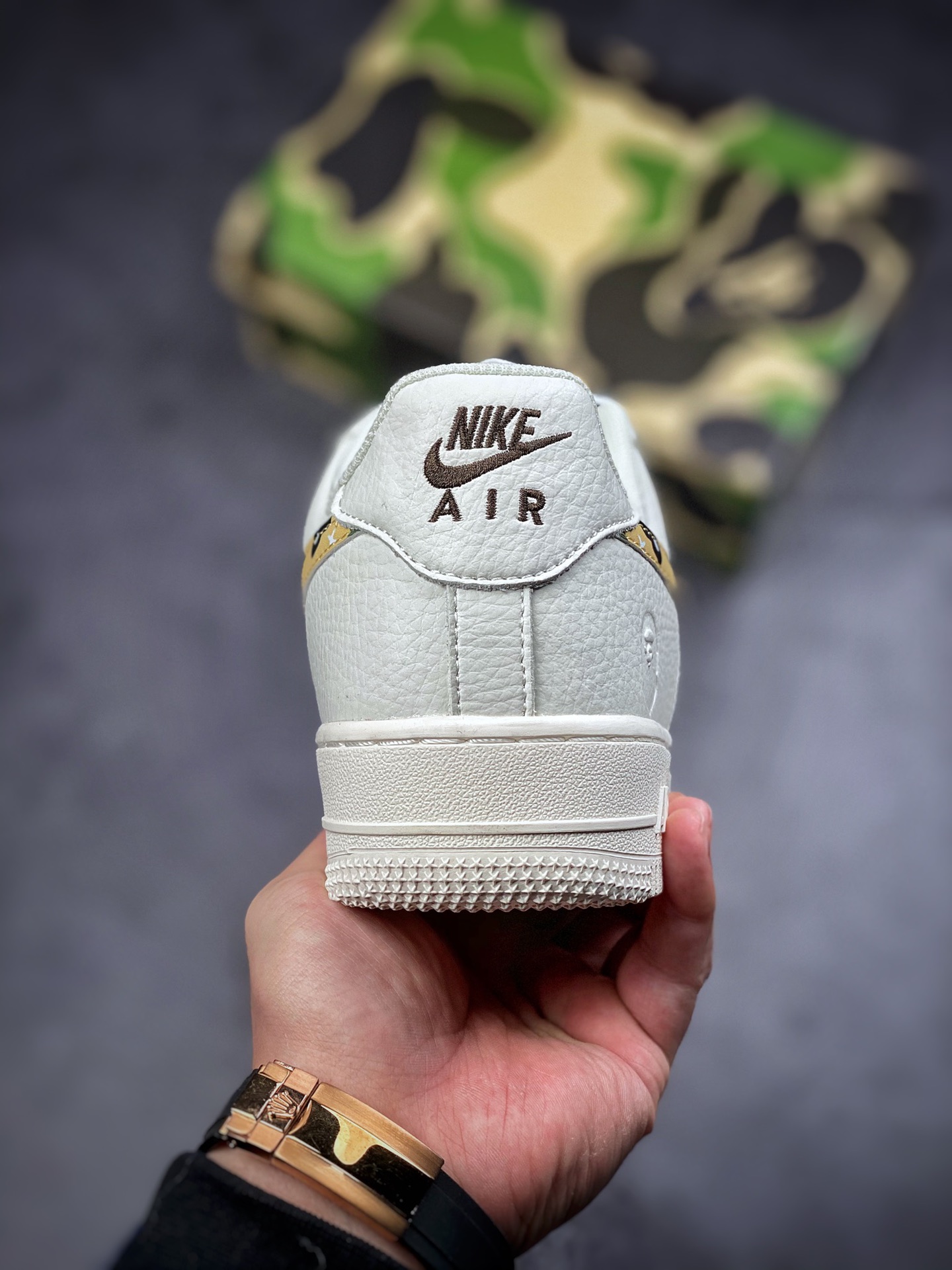 200 Bape x Nike Air Force 1 ’07 Low  ”迷彩配色” AA1365-118