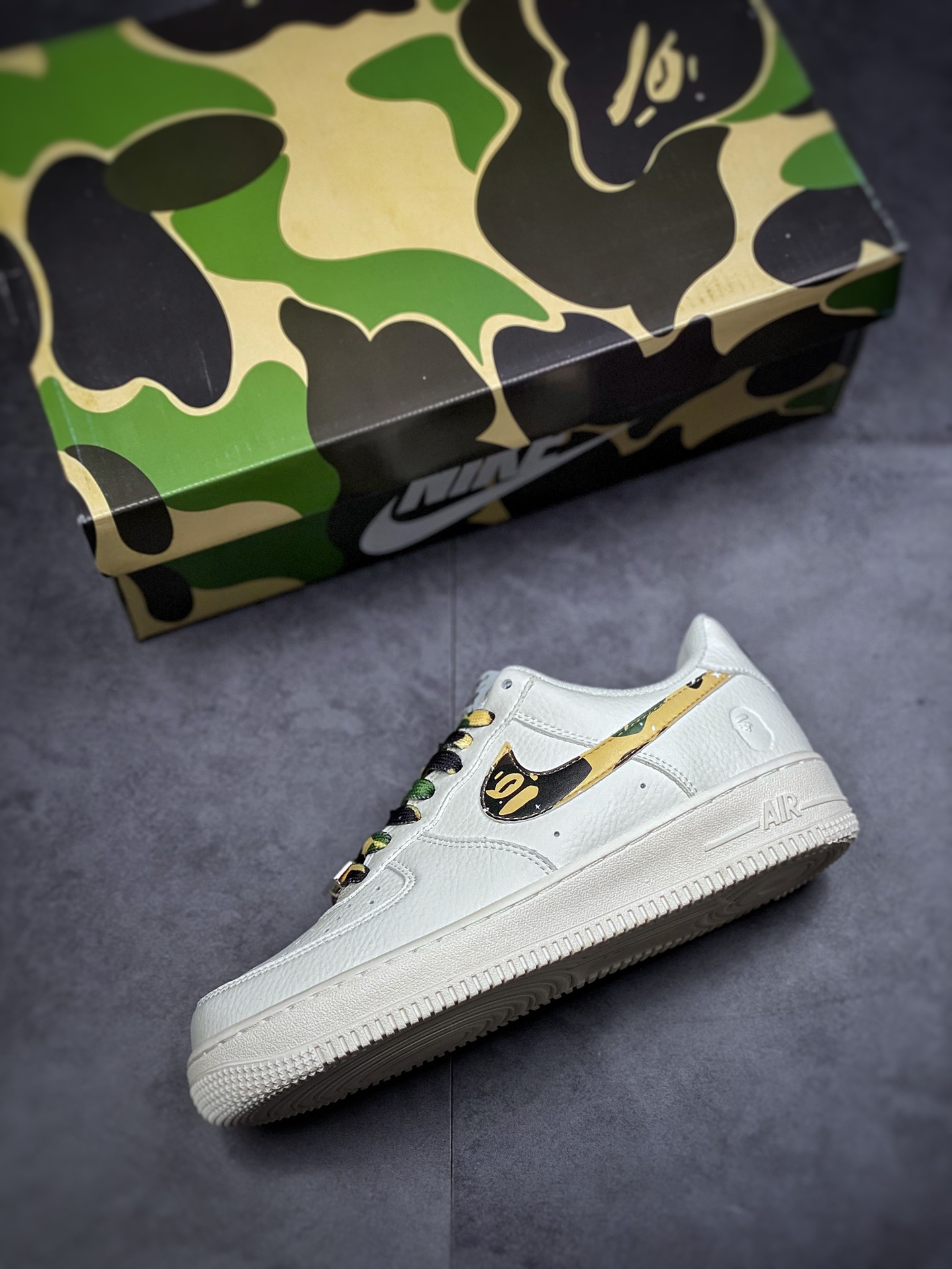 200 Bape x Nike Air Force 1 ’07 Low  ”迷彩配色” AA1365-118