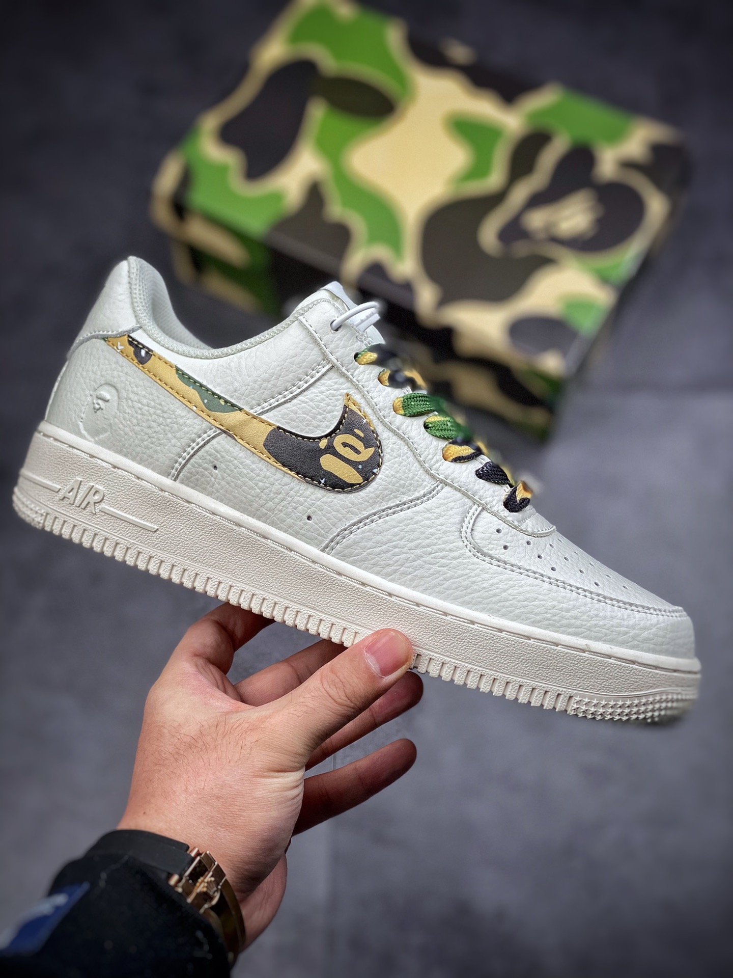 200 Bape x Nike Air Force 1 ’07 Low  ”迷彩配色” AA1365-118