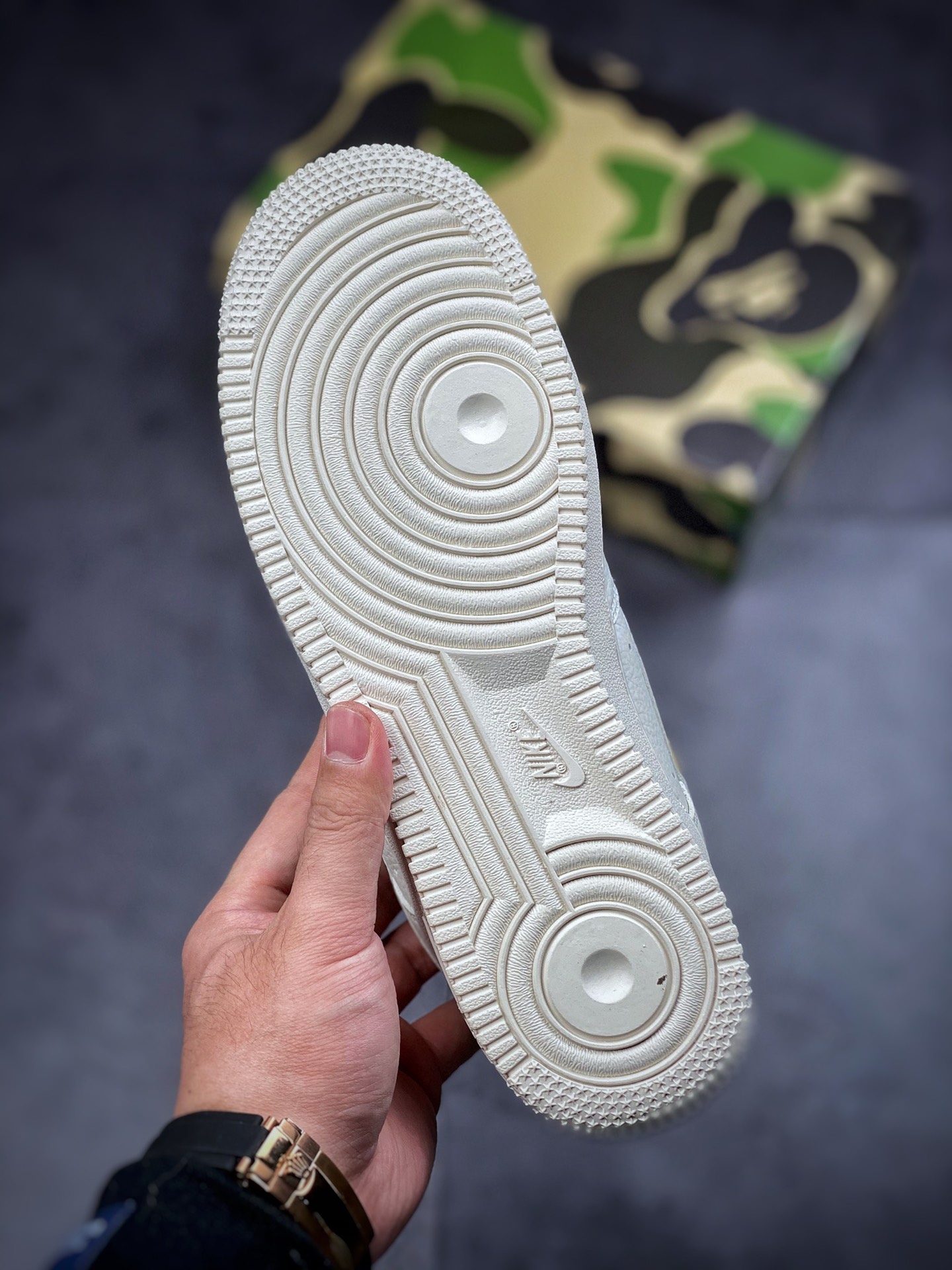 200 Bape x Nike Air Force 1 ’07 Low  ”迷彩配色” AA1365-118