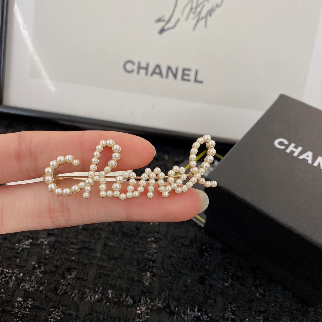 Chanel 香奈儿新款胸针 款上新