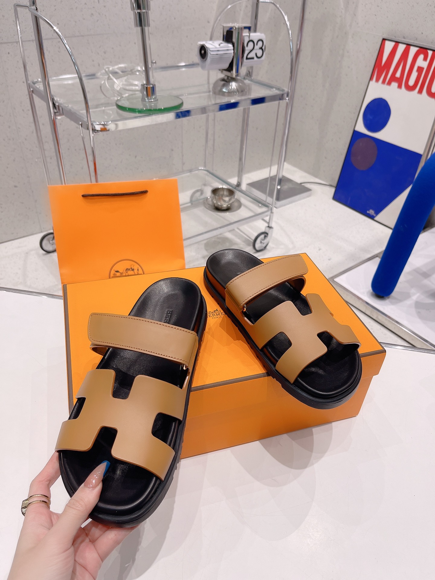 Hermès H家爱马士 2022春夏新款凉拖系列 一直都很火爆的二舅拖鞋- 凉鞋,随意各种搭配都很棒