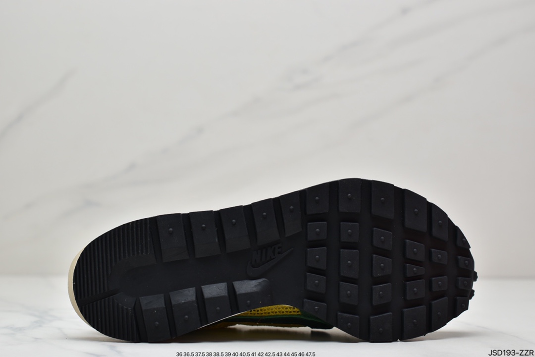 200 公司级Sacai Nike regasus vaporrly SP 华夫三代3.0走秀  DD1875-100