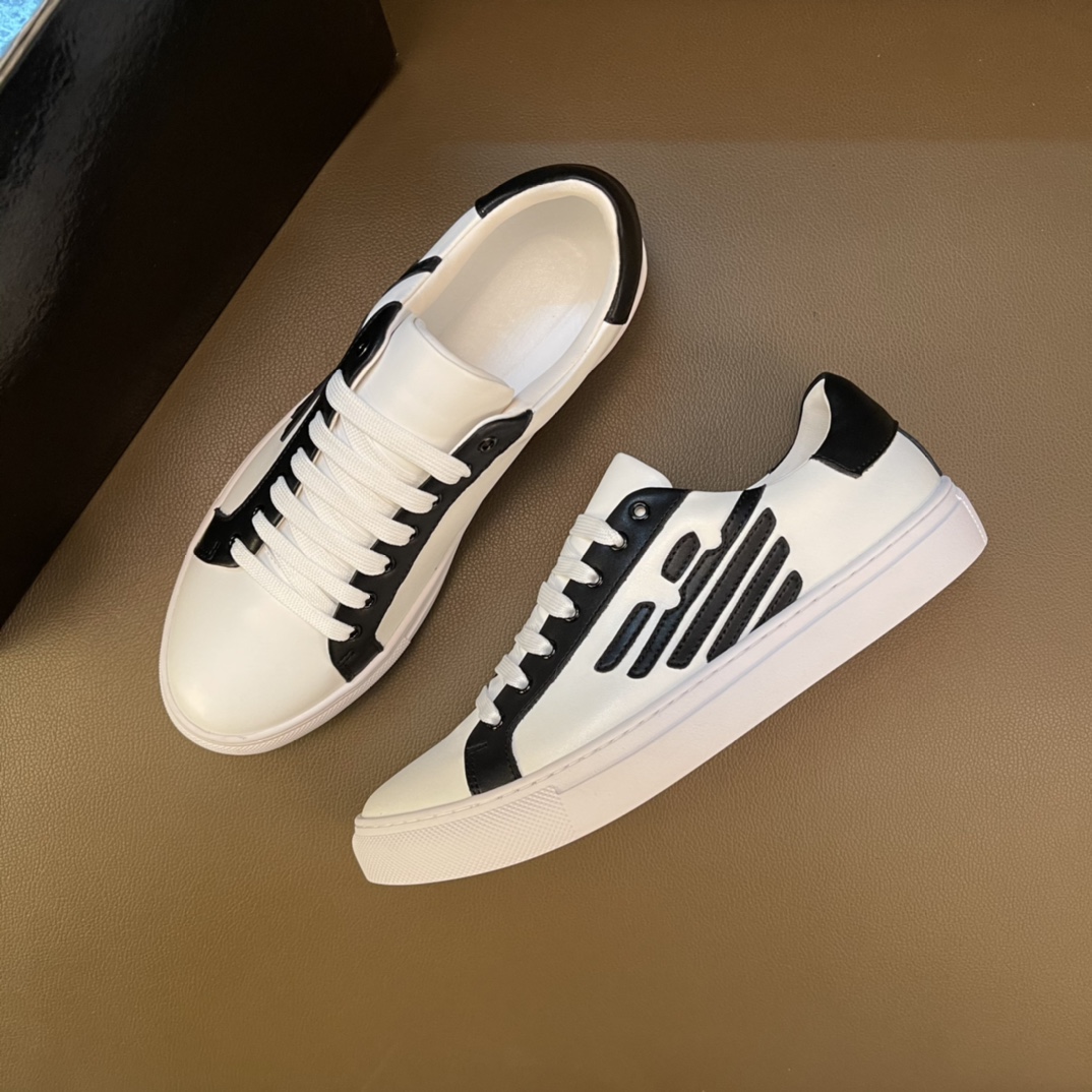 I5  高品质😍 欧美大师设计简洁高档大气，专柜品质值得信赖，面料进口顶级牛皮 。😍 羊皮内里🐑 做工精细，专柜原版大底，上脚舒适百搭，潮男乐福专属定制，小 麦昆 Alexander McQueen  适合司机户外行车🚗 休闲鞋系列之首 男鞋