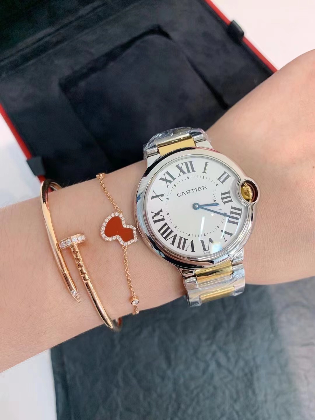 Часы Cartier