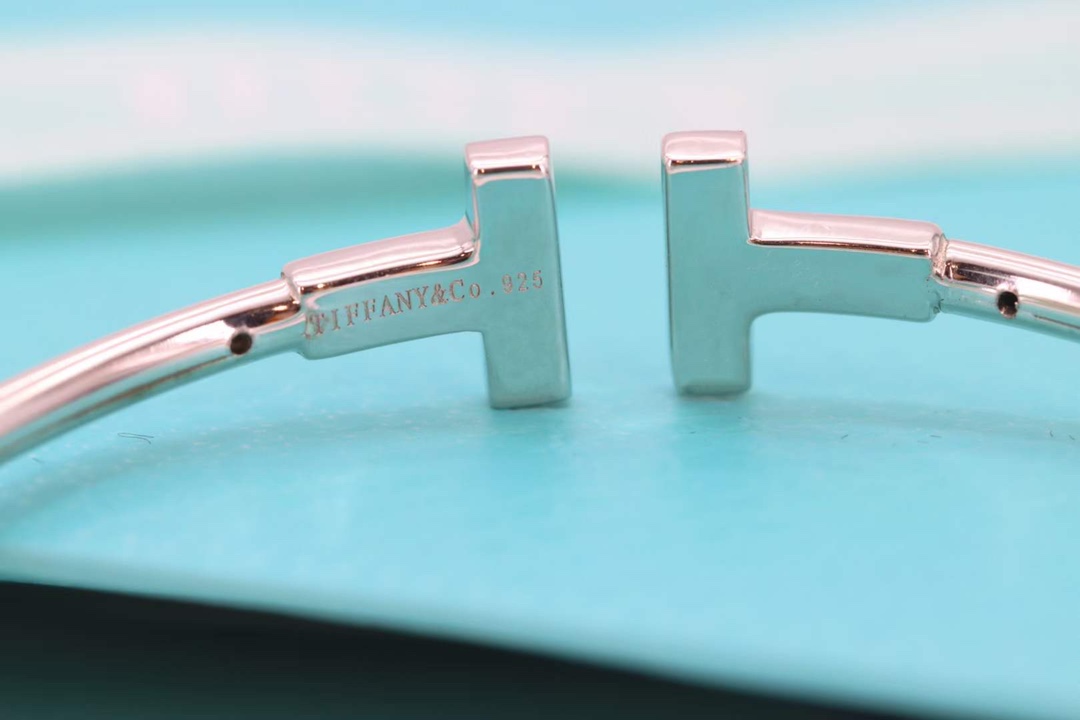 Tiffany & Co. Tiffany&Co.蒂芙尼 满钻双T手镯