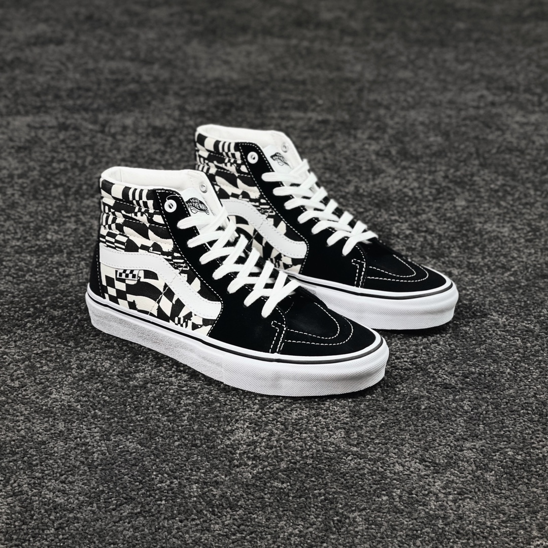 G0 Vans Sk8-Hi Pro 黑白棋盘格印花范斯官方 侧边条纹职业滑板鞋 大底边侧钢印PRO 整双鞋风格复古 更显气质 上脚超显大气