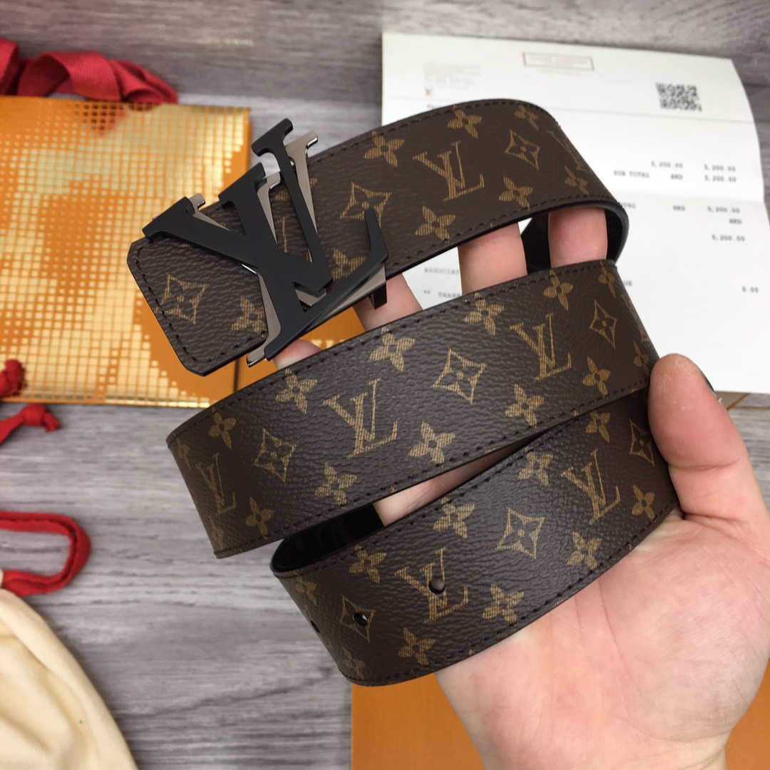p165 代购正品级🛳LV男士腰带
L0UIS VUITT0N 專櫃最新升級版本 寬度40毫米 全新訂製帆布搭配最新進口原廠皮底 配置新型字母搭扣