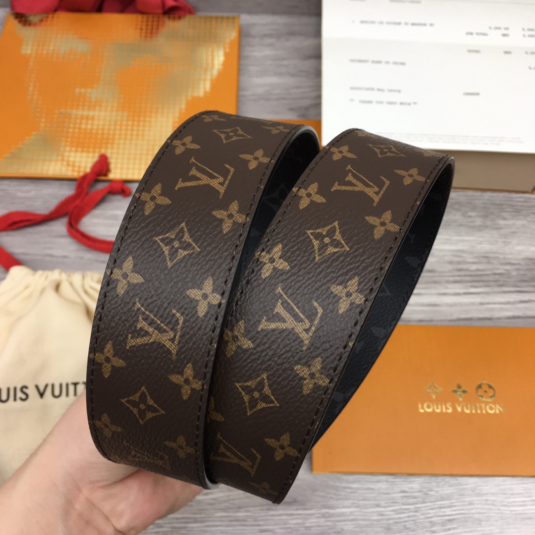 p165 代购正品级🛳LV男士腰带
L0UIS VUITT0N 專櫃最新升級版本 寬度40毫米 全新訂製帆布搭配最新進口原廠皮底 配置新型字母搭扣