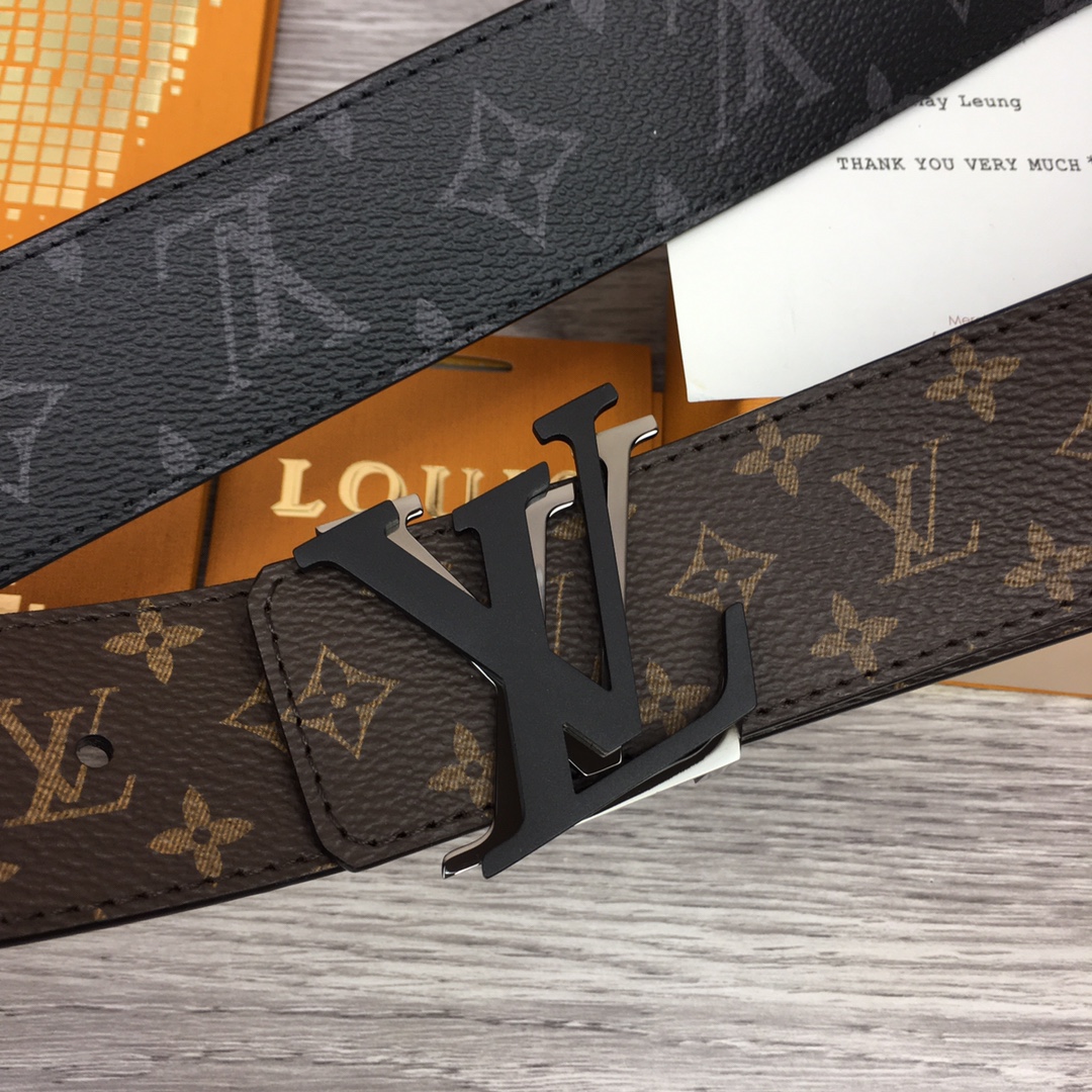 p165 代购正品级🛳LV男士腰带
L0UIS VUITT0N 專櫃最新升級版本 寬度40毫米 全新訂製帆布搭配最新進口原廠皮底 配置新型字母搭扣