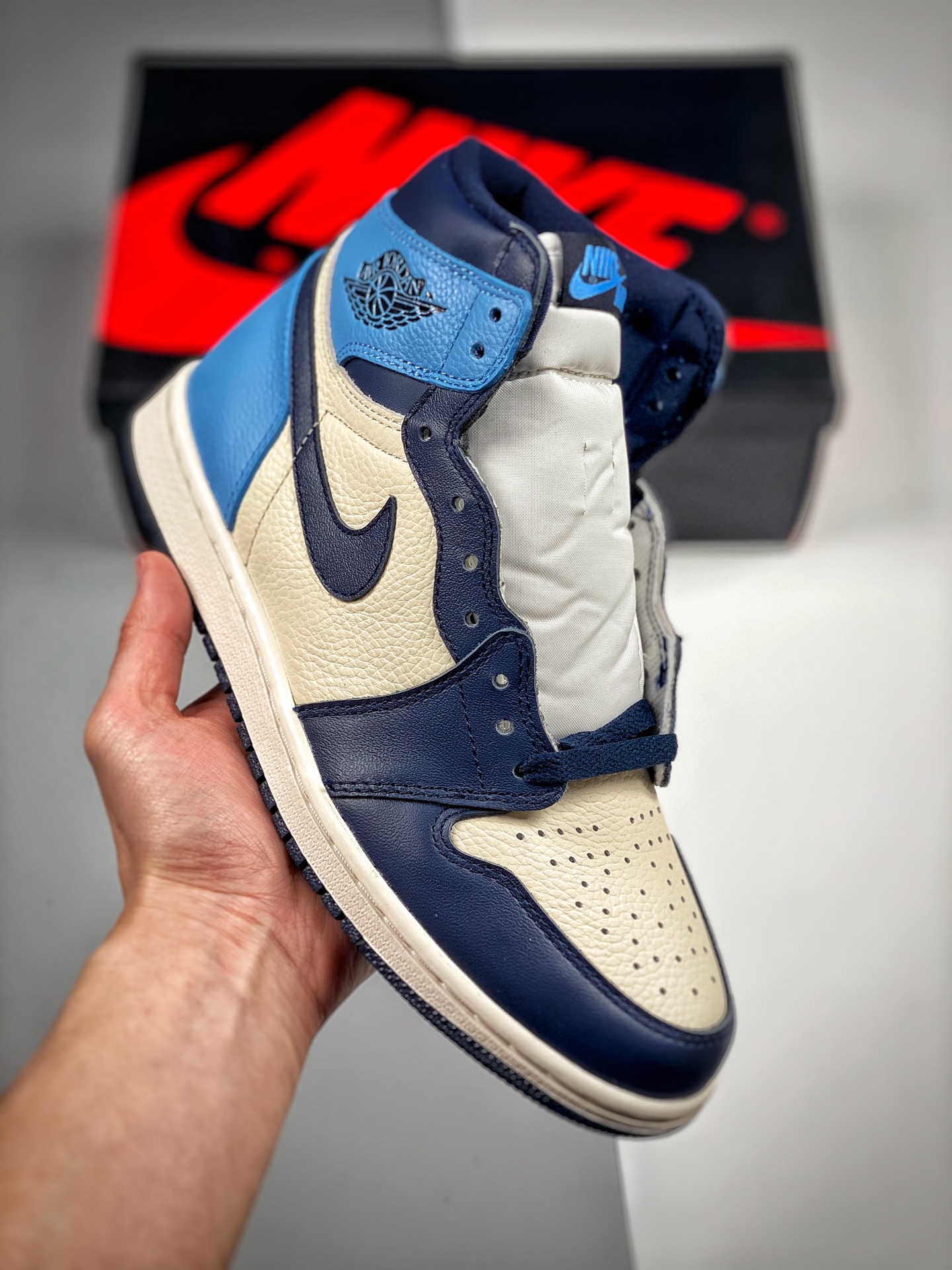 Air Jordan 1 “Obsidian” Azul Carolina, Obsidiana. Producido por una gran fábrica original. La mejor calidad en su rango…