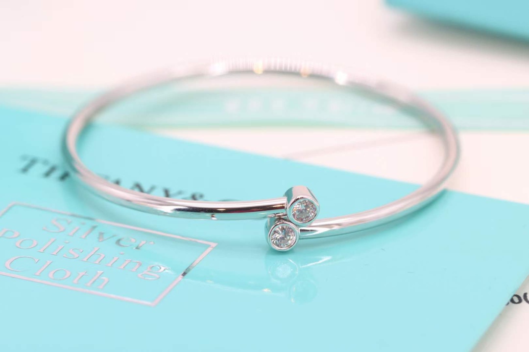 Tiffany & Co. Tiffany&Co.蒂芙尼 单钻交叉手镯