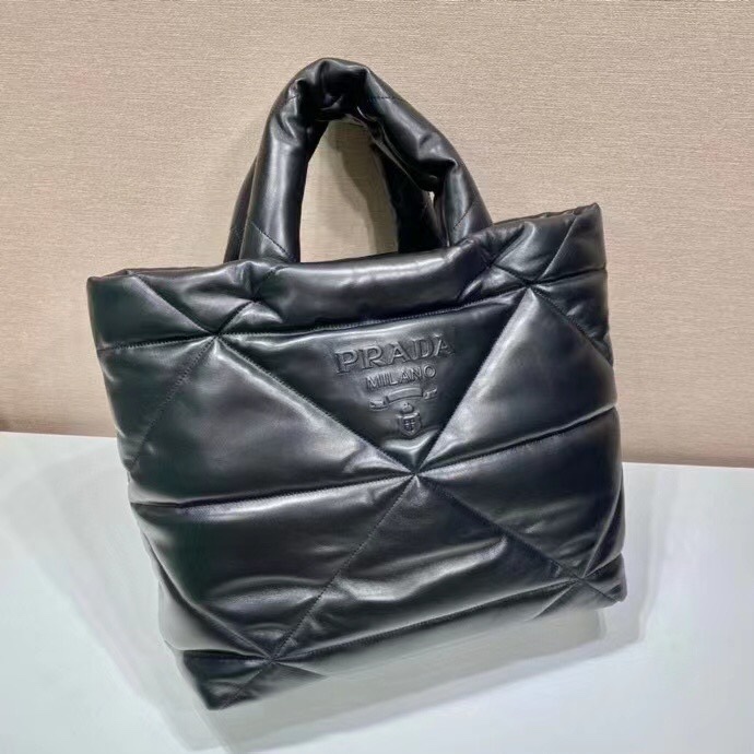 Prada Luxury Designer Handbag Shoulder Bag in fine calfskin 2