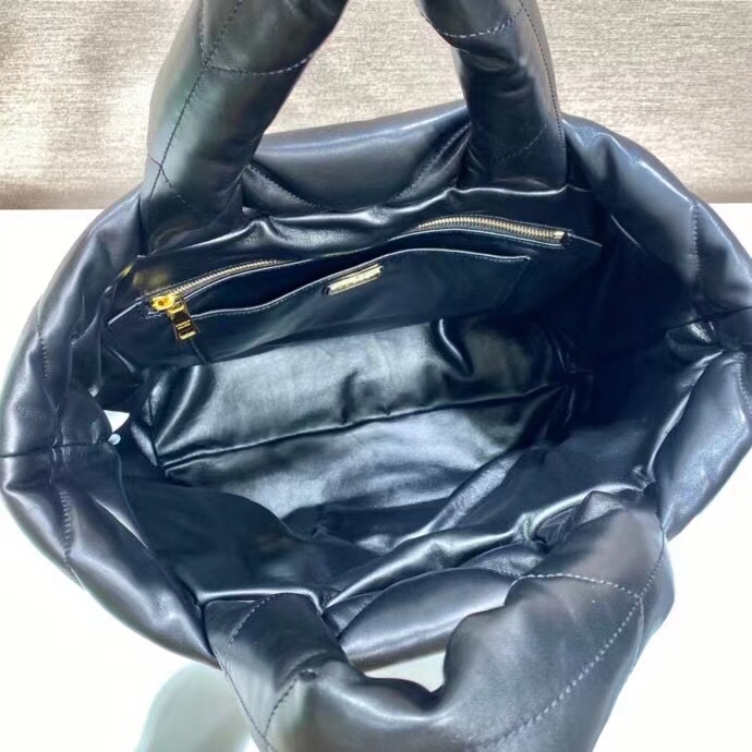 Prada Luxury Designer Handbag Shoulder Bag in fine calfskin 8