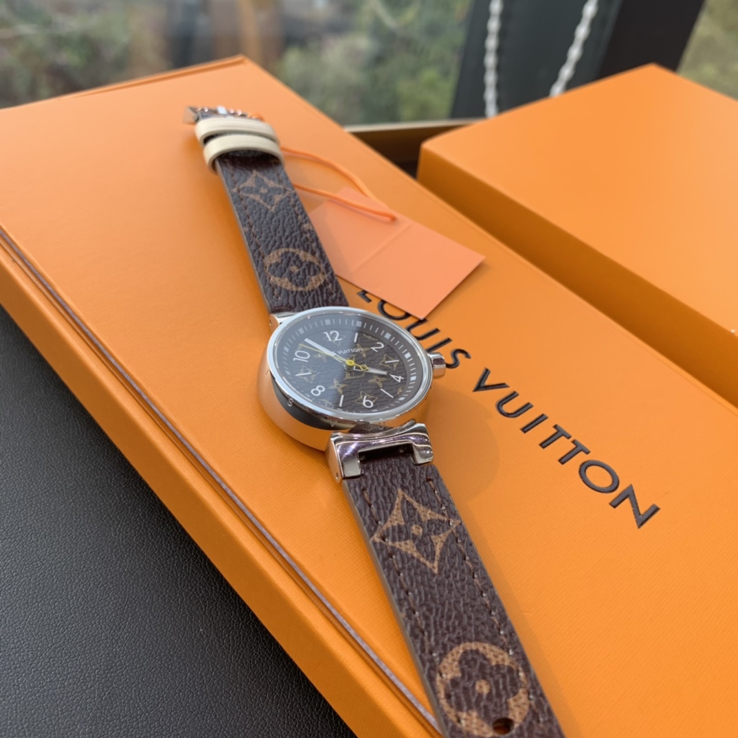Часы Louis Vuitton