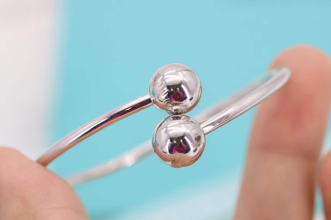 Tiffany & Co. Tiffany&Co.蒂芙尼圆球交叉手镯