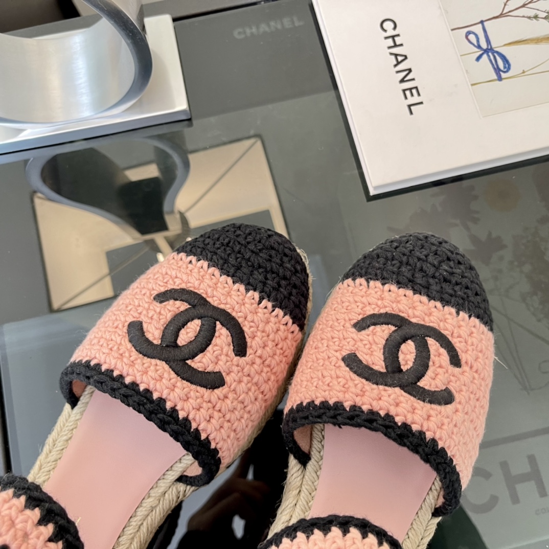 Chanel 23 Resort Espadrille Sandals, Pink & Black Crochet, Sizes 35-40 6 i1646229894 2846 4