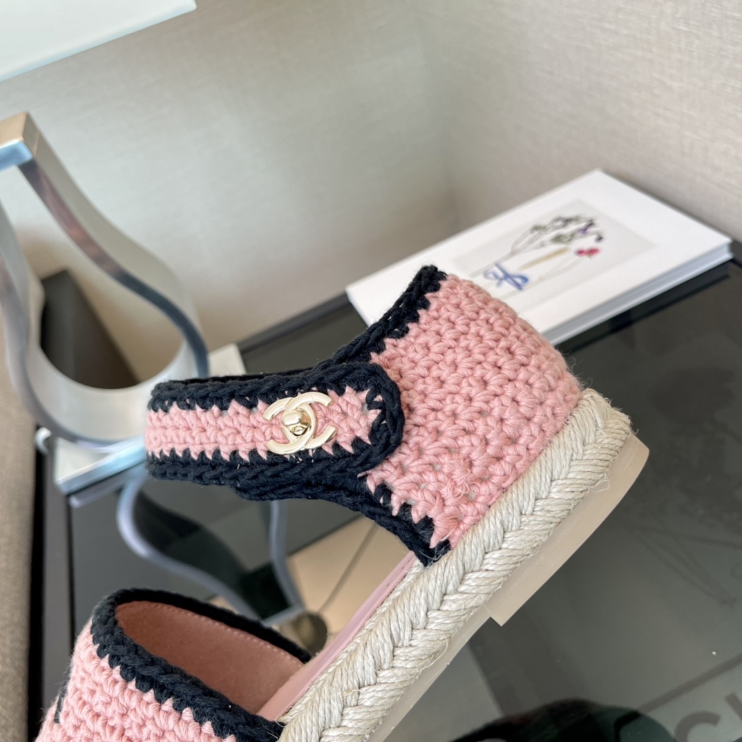Chanel 23 Resort Espadrille Sandals, Pink & Black Crochet, Sizes 35-40 8 i1646229894 9031 6