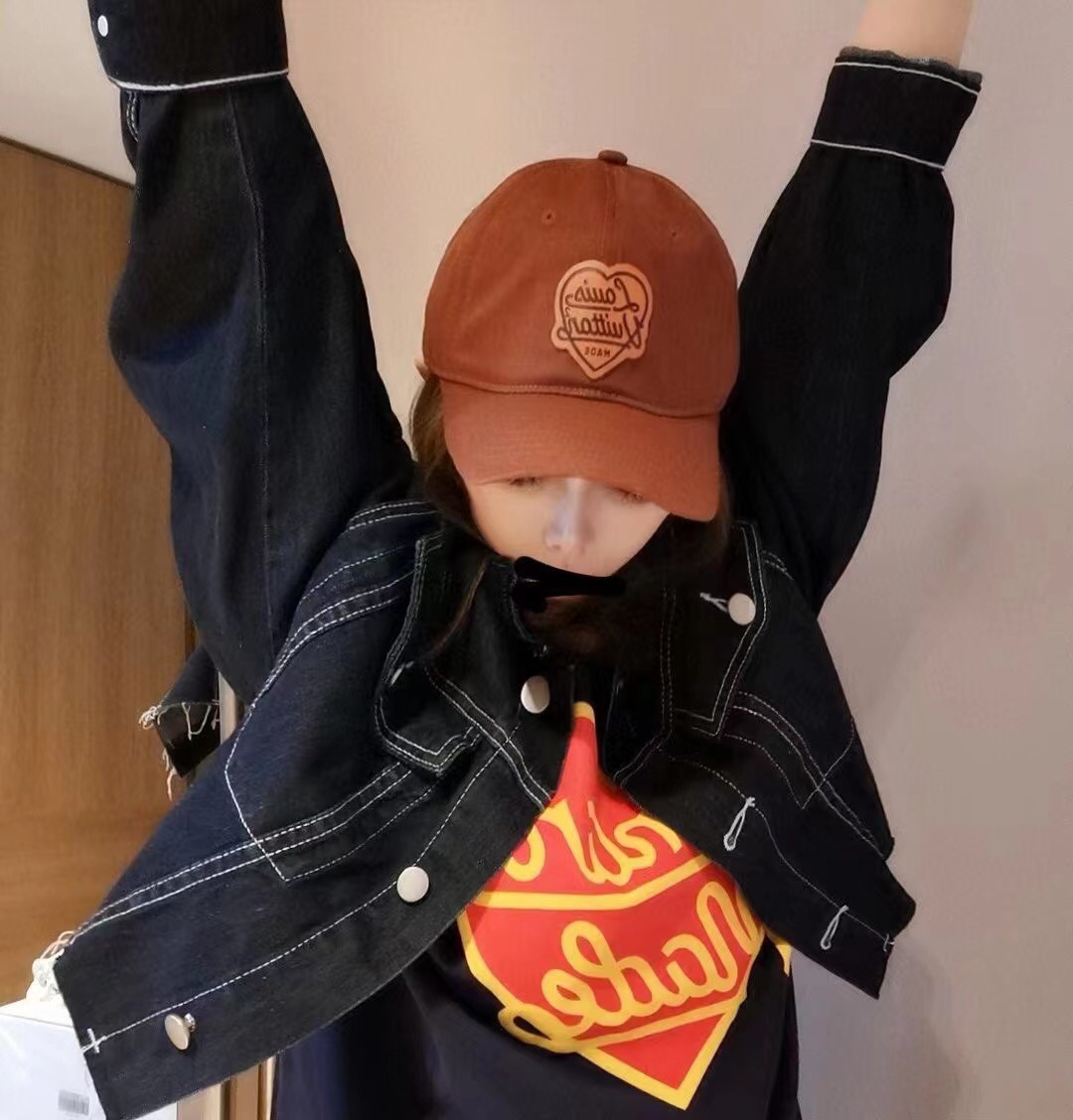 NO:190651,lv retro music baseball hat My favorite hat on the head recently!  Love retro printed logo logo full of vitality~ Head-on face small, head-on design Invincible hat-shaped hat fisherman hat baseball hat knit hat, hat, louis vuitton, espadrilles,hats19860909lv复古乐棒球帽 近期上头我最喜欢的一顶帽子！ 爱心复古印花logo标志 充满了活力～ 上头显脸小 贴头设计 无敌好帽型帽子渔夫帽棒球帽针织帽,帽子,louis vuitton,espadrilles,hats,hat