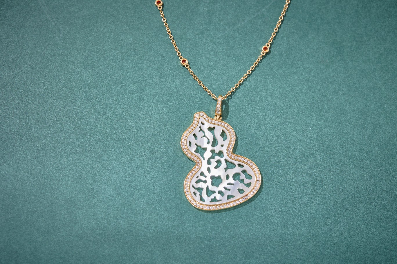 批195WULU系列新品 ✨✨✨大号白贝葫芦项链。   刘诗诗同款 亚金材质 咪金电镀香槟金色