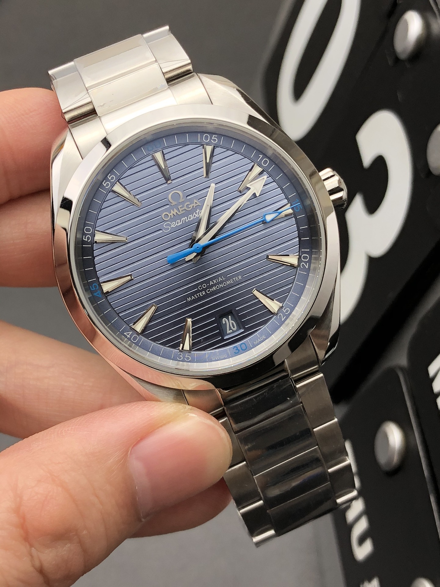 Omega 海马柚木150