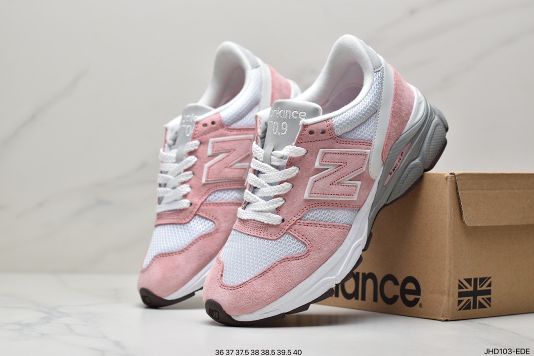 New Balance/ These British Made Women's Sneakers W7709DB