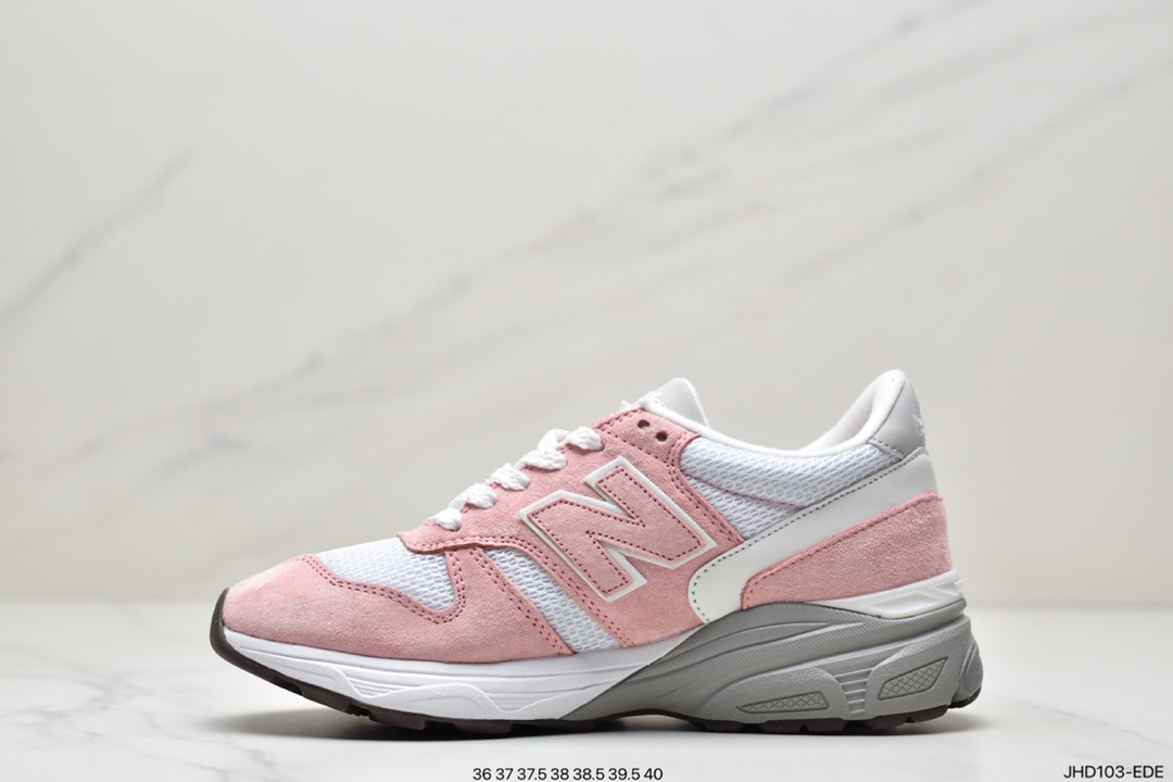 New Balance/ These British Made Women's Sneakers W7709DB