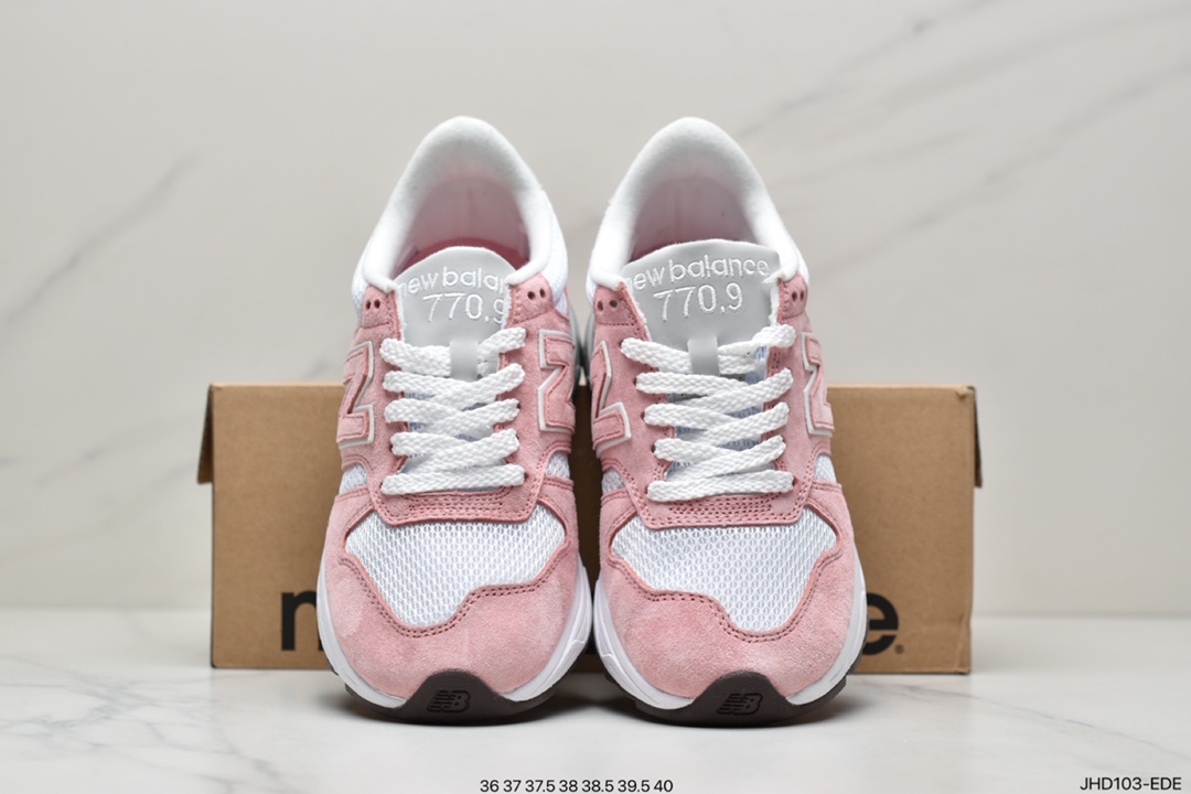 New Balance/ These British Made Women's Sneakers W7709DB