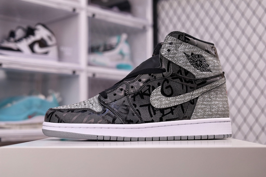 I5 Air Jordan 1 High OG ” Brotherhood ” AJ1乔1 完美品质 555088 036细节如图所示 进口头层皮料 鞋面切割工整 冲孔整齐干净 中底拉帮线 后跟漏斗小蛮腰鞋型 整体清洁度等各方面细节完全碾压市面诸多嘴炮”纯原”