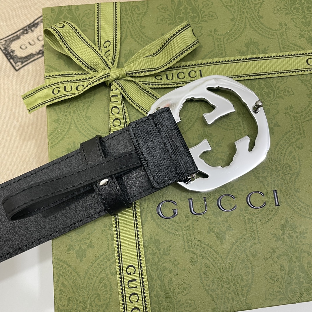 Gucci经典款老花Supreme帆布VC专柜新版横标宽4.0cm竹节马蹄双G扣