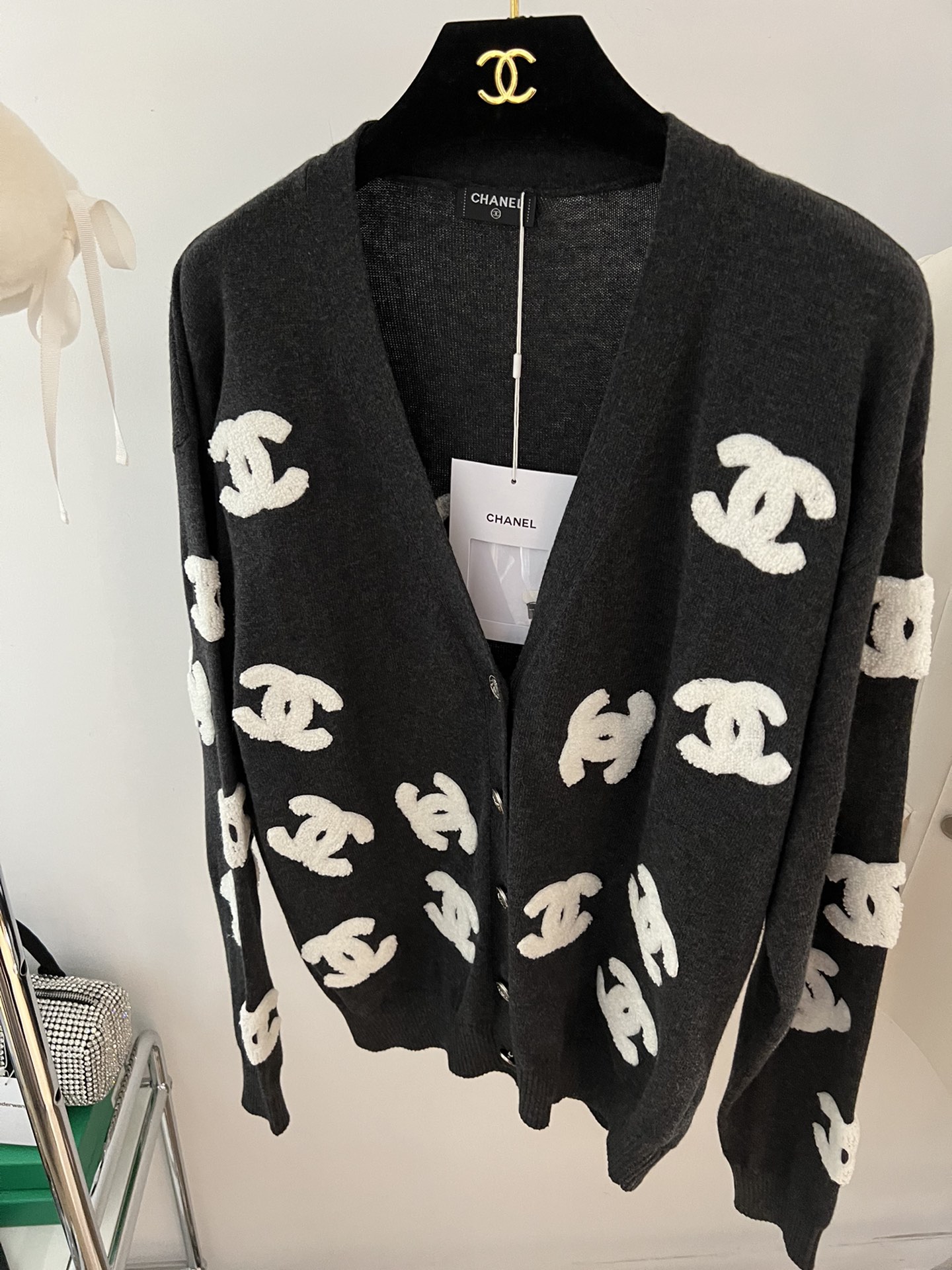 CHANEL 22P CC Daisy Cashmere Cardigan 36 FR Black White  Timeless Luxuries