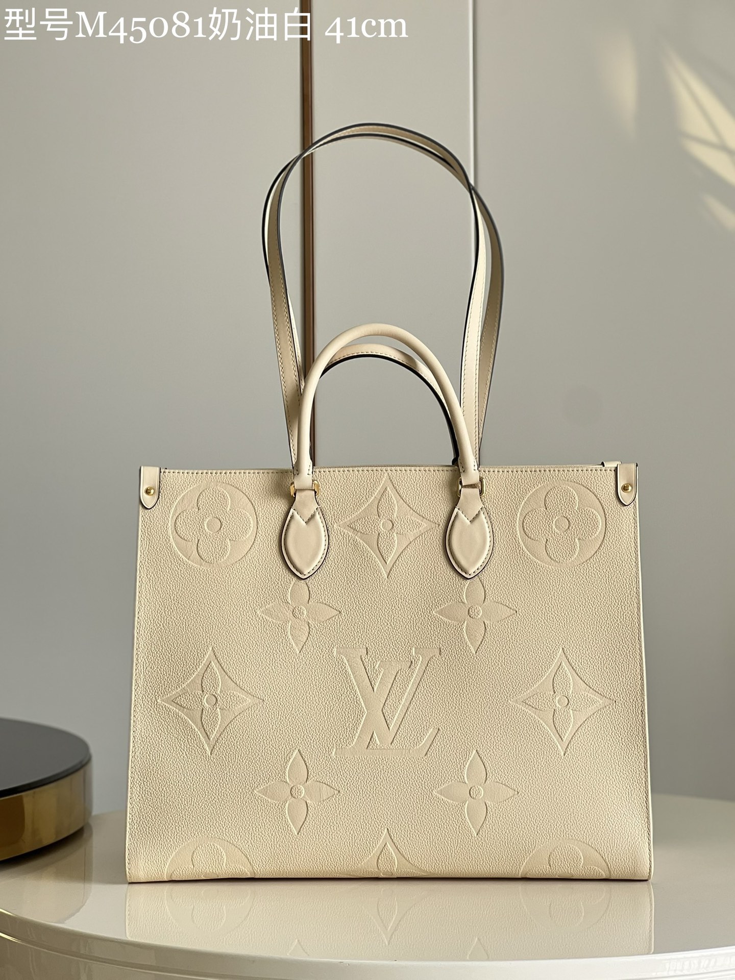 Louis Vuitton LV Onthego Bags Handbags White Printing Mini M45081